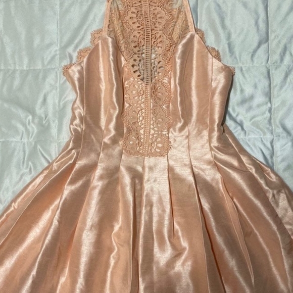 NWT Free People peach/rose gold heart to heart romper size 2 - Picture 2 of 5